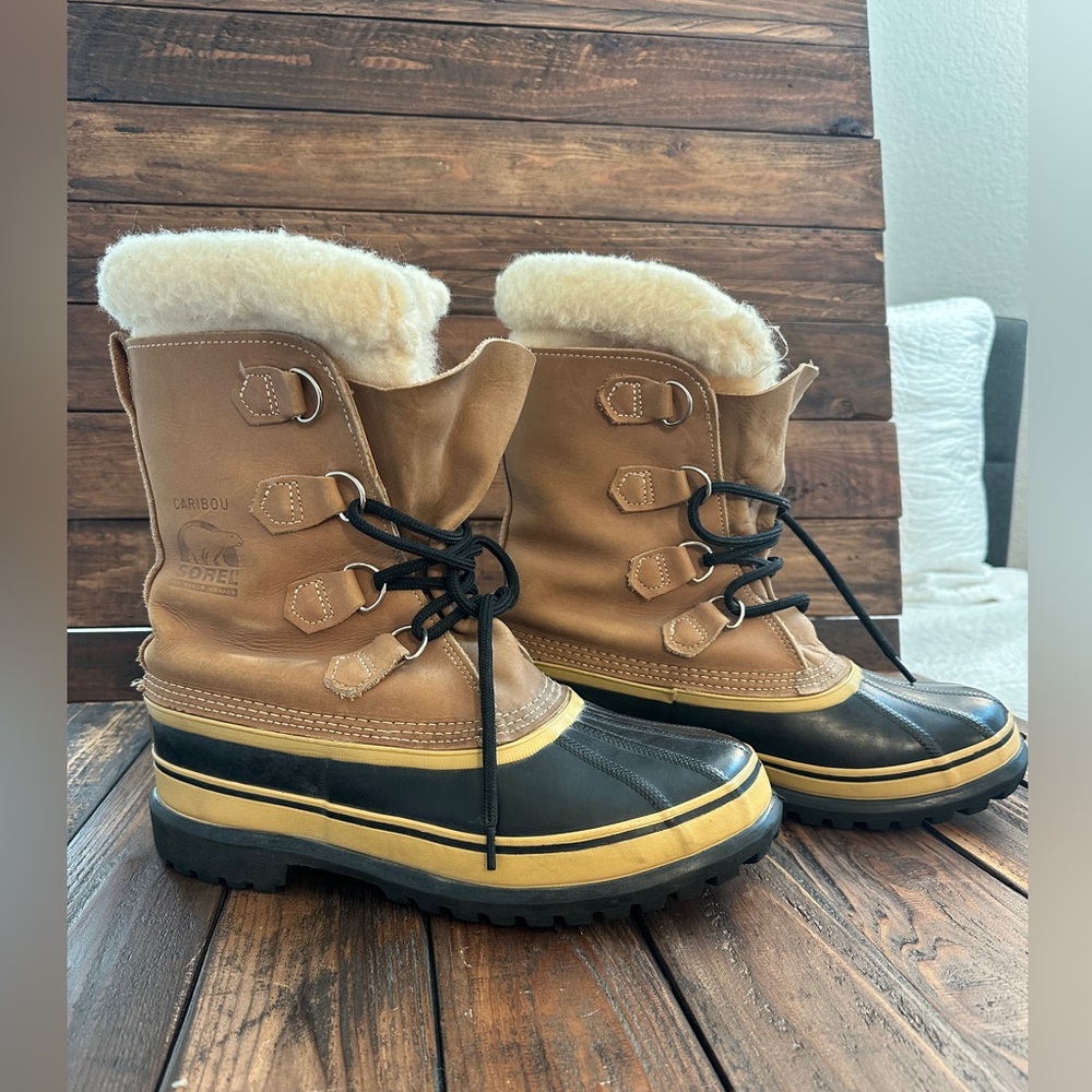 Sorel Caribou Tan and Black Winter Boots Like New Men’s 9 - Picture 8 of 9